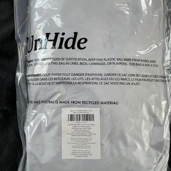 Unhide Bedding Nwt Unhide Blanket Small Squish Pillow Both In